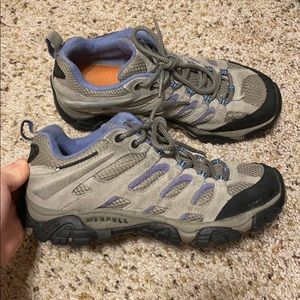 Women’s Merrell hiking shoes size 9